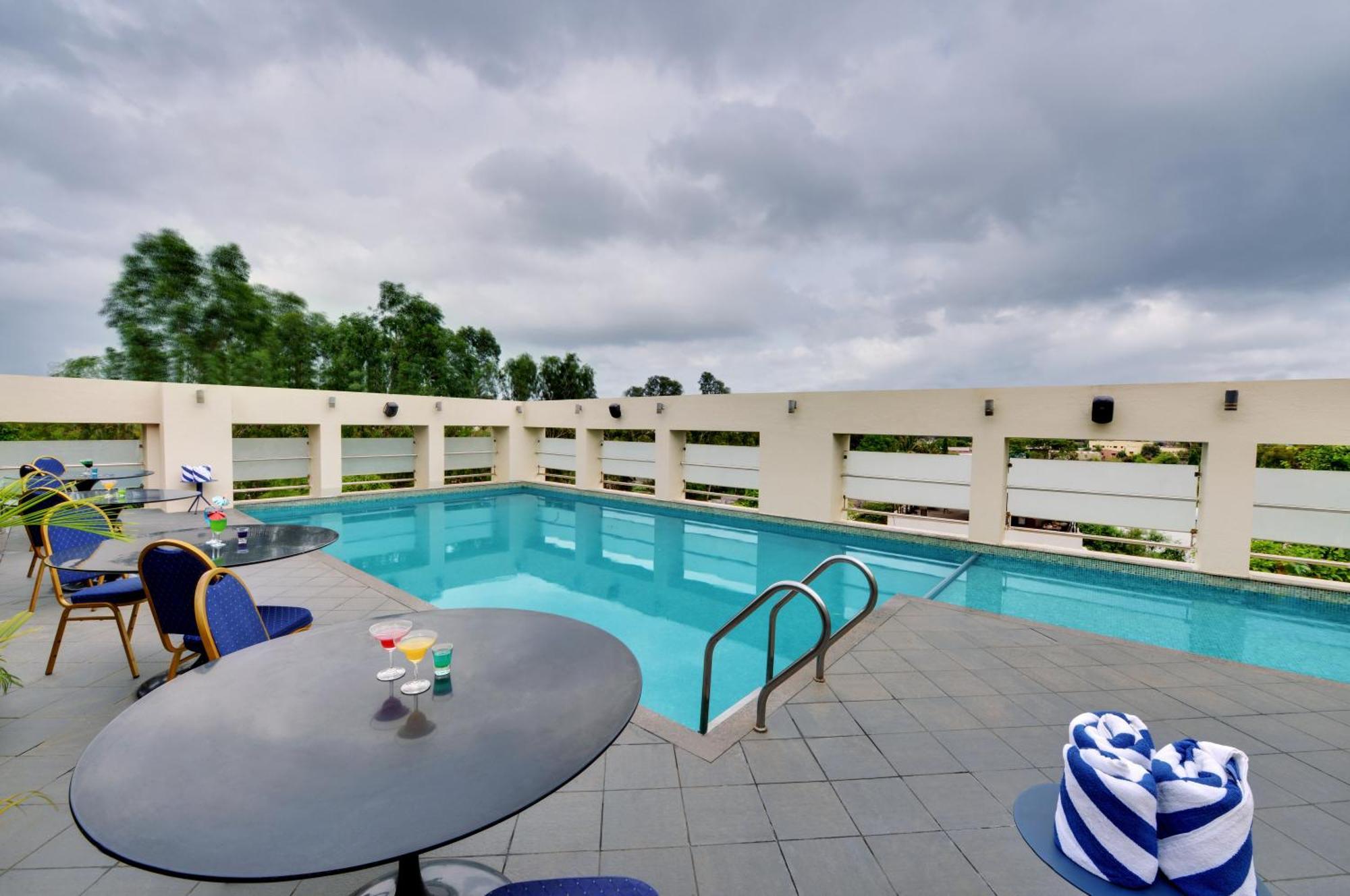 The Fern Residency, Vadgaon - Talegaon, Pune Bagian luar foto