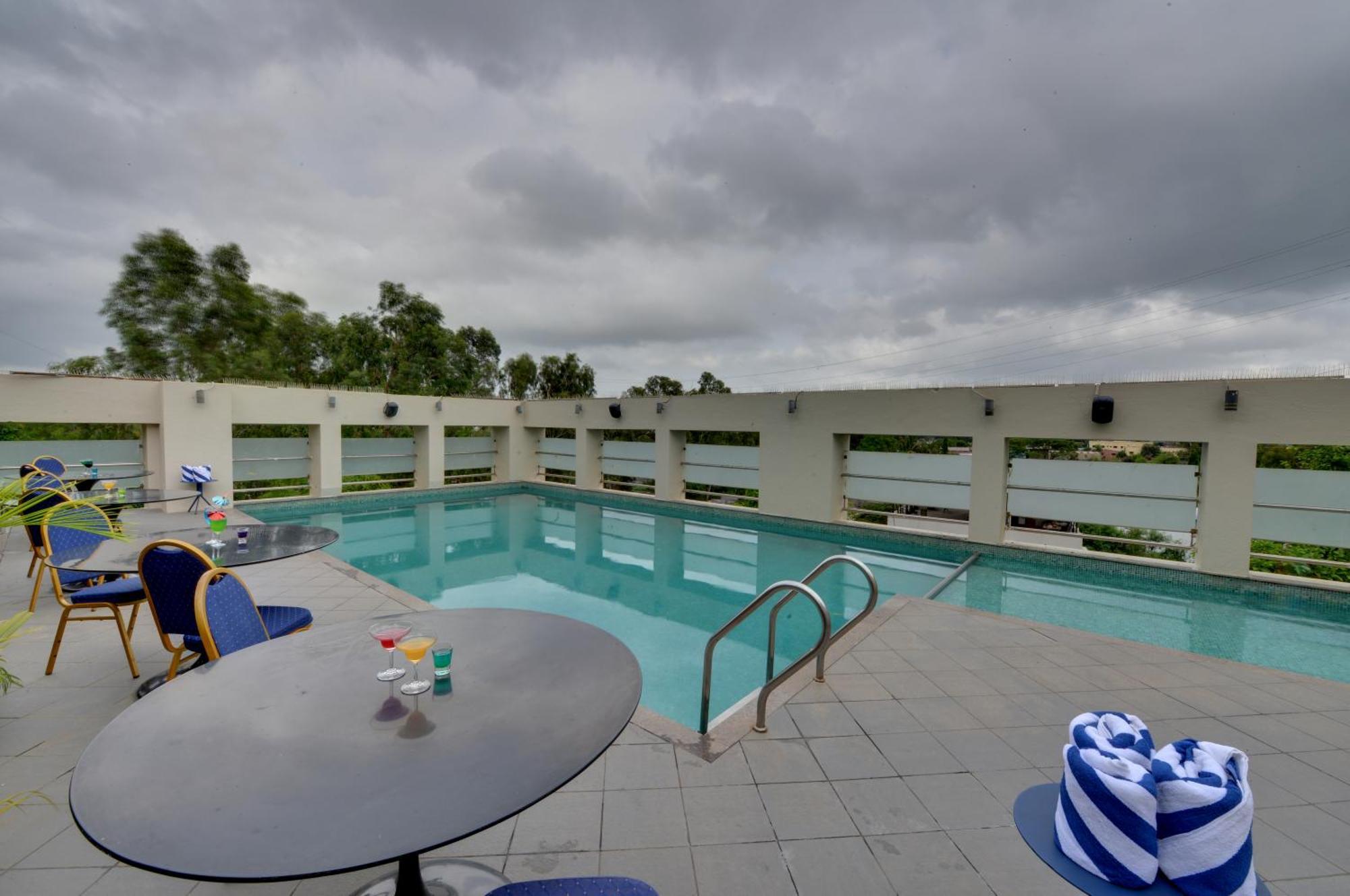 The Fern Residency, Vadgaon - Talegaon, Pune Bagian luar foto