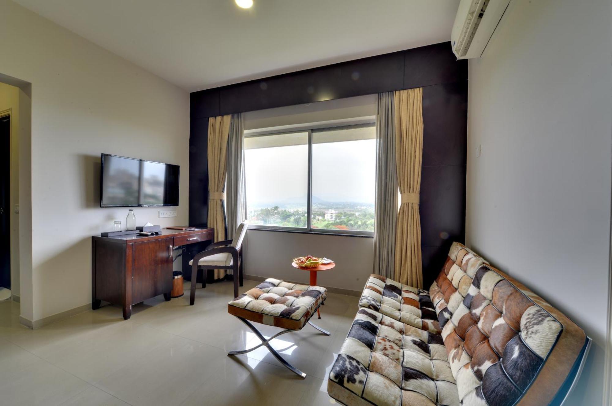 The Fern Residency, Vadgaon - Talegaon, Pune Bagian luar foto