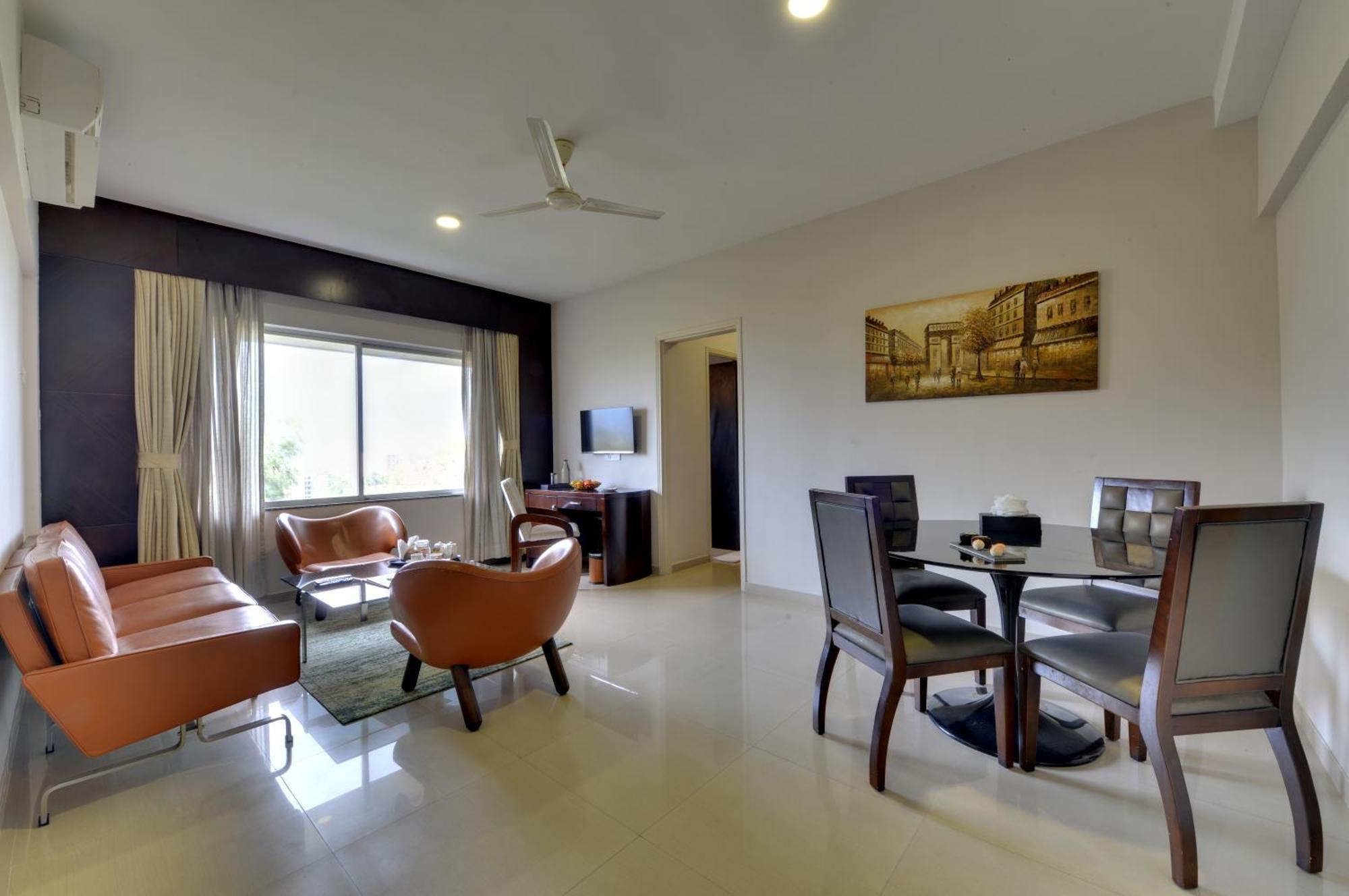 The Fern Residency, Vadgaon - Talegaon, Pune Bagian luar foto