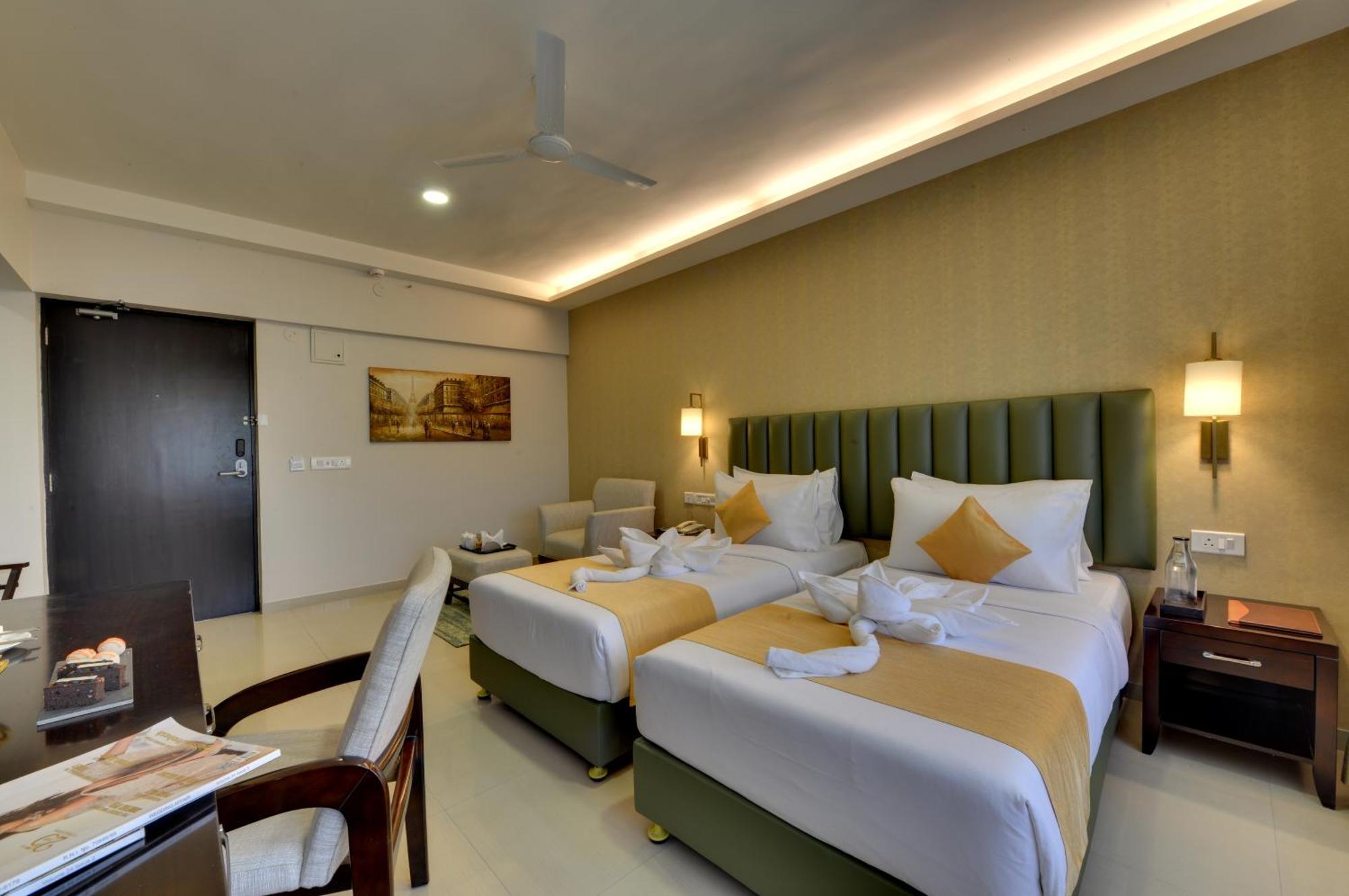 The Fern Residency, Vadgaon - Talegaon, Pune Bagian luar foto